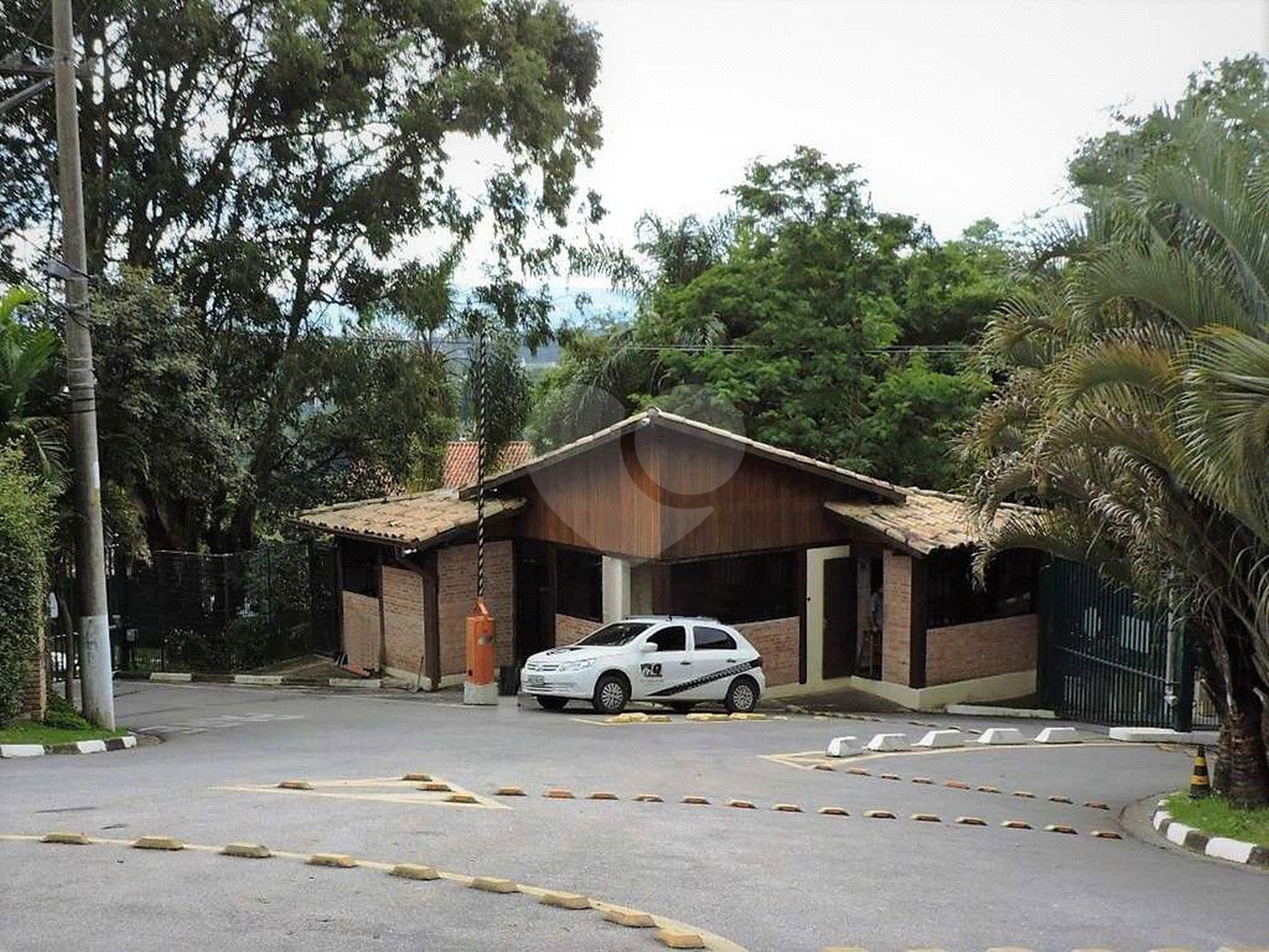 Casa á venda - Granja Viana