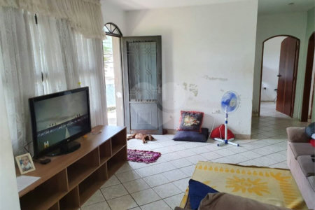 Casa à venda com 3 quartos, sendo 1 suíte, em Jardim Ikeda, Suzano, SP