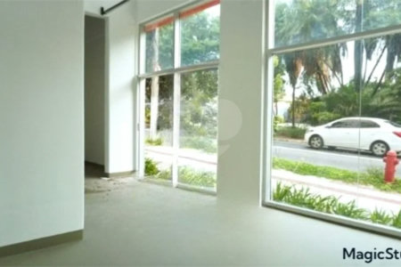 Loja com 52 m² , a 250 metros da estação Butantã , linha amarela do metrô.