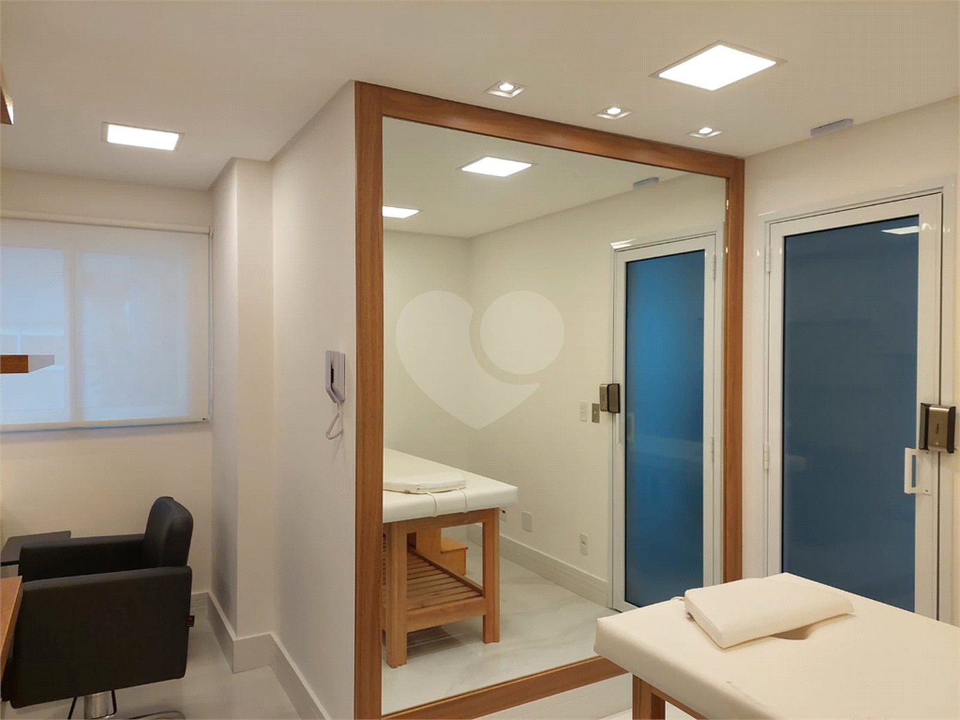 Apartamento à venda com 2 quartos, sendo 1 suíte,  em Campestre, Santo André, SP