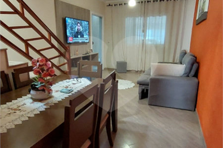 Sobrado à venda com 3 quartos em Jardim Universo, Mogi das Cruzes, SP