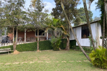 Chácara à venda com 3 quartos em Chácaras Ceres, Suzano, SP