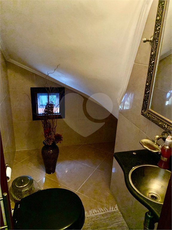 Sobrado à venda com 3 quartos, sendo 1 suíte, em Jardim Marajoara, São Paulo, SP