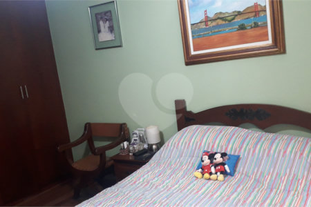 Casa à venda com 3 quartos, sendo 2 suítes, em Jardim Leonor, São Paulo, SP