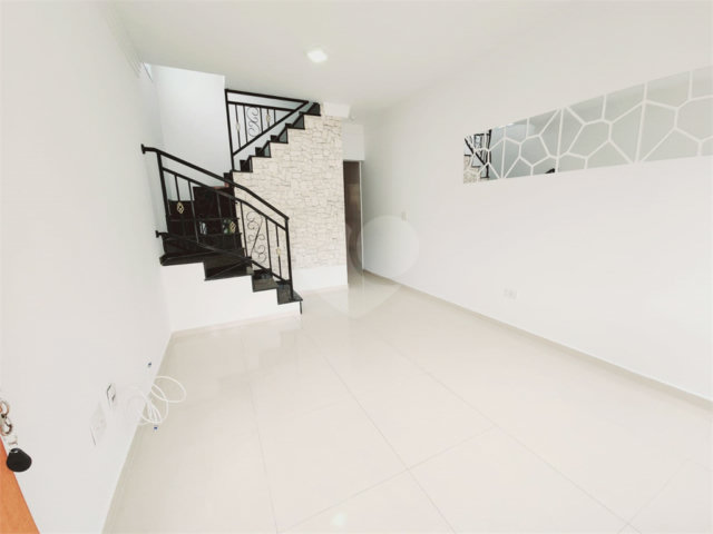 Casa à venda com 2 suítes no condomínio Residencial Vila Rosa, São Paulo - SP