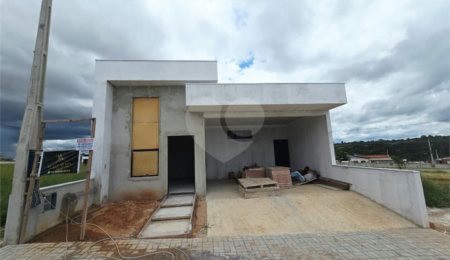 Casa à venda com 3 quartos, sendo 1 suíte,  em Jardim Cruzeiro do Sul, Itapetininga, SP