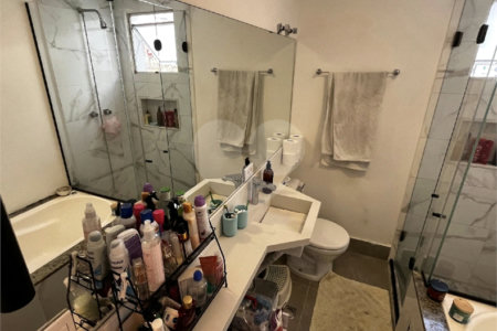 Casa à venda com 3 suítes no condomínio Barbará IV, São Paulo - SP