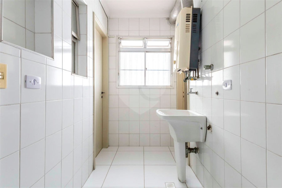 Cobertura à venda com 3 quartos, sendo 1 suíte,  em Saúde, São Paulo, SP