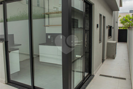 Casa à venda com 3 suítes no condomínio Residencial Central Parque, Salto - SP