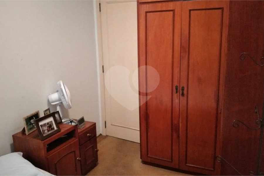 Sobrado à venda com 4 quartos, sendo 2 suítes, em Horto, São Paulo, SP