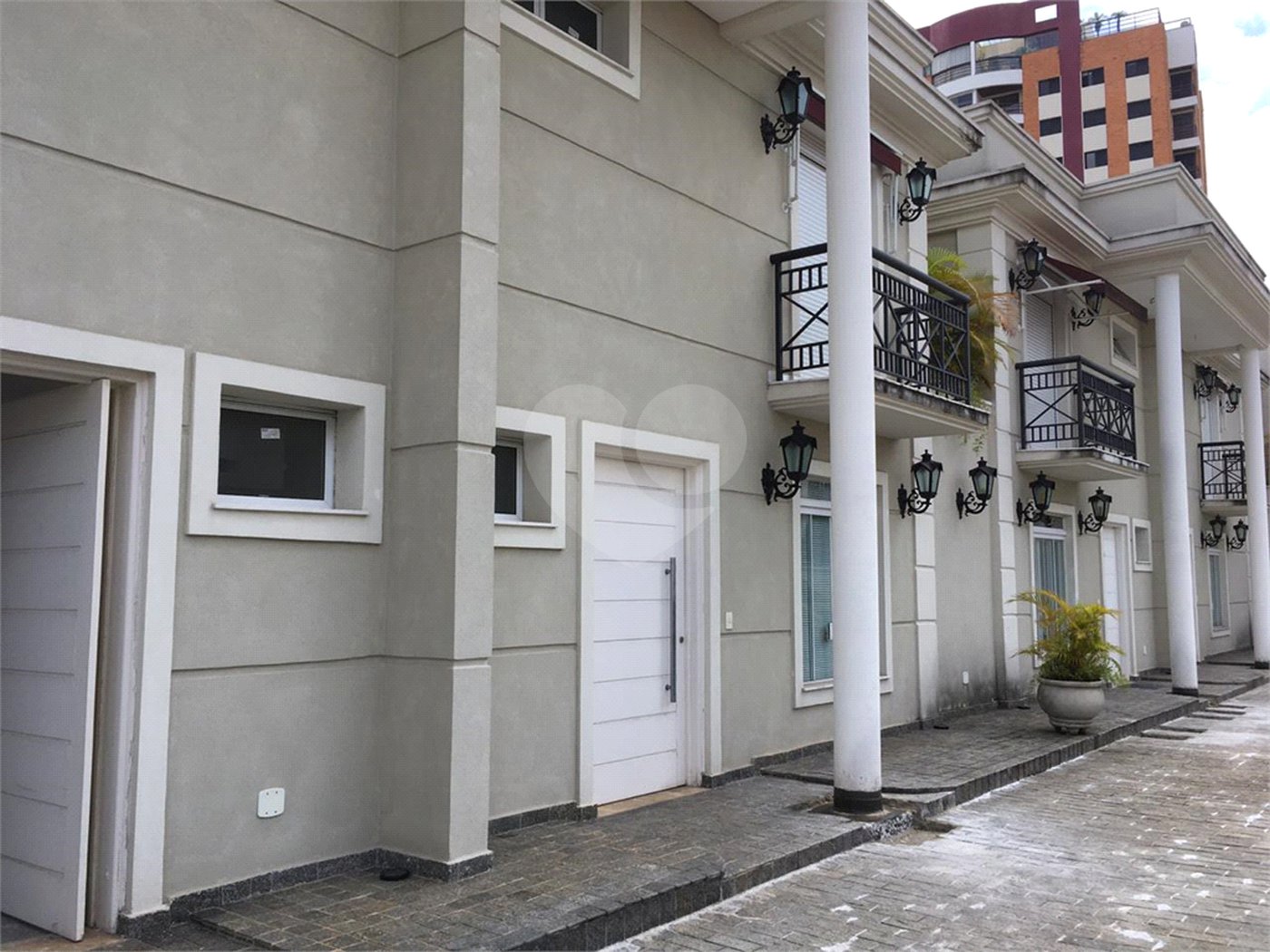 Casa à venda com 4 quartos, sendo 3 suítes,  em Vila Monumento, São Paulo, SP