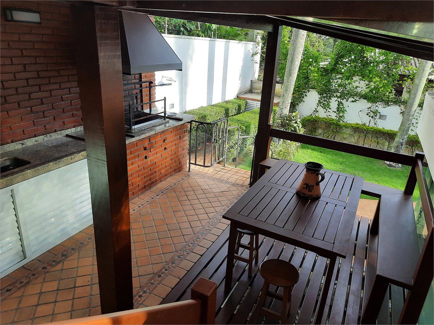 Casa à venda com 6 quartos, sendo 3 suítes, em Morumbi, São Paulo, SP