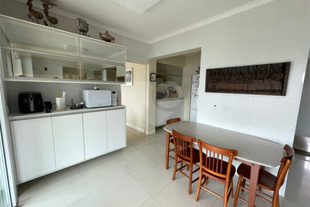 Apartamento à venda com 4 quartos, sendo 3 suítes, em Perdizes, São Paulo, SP