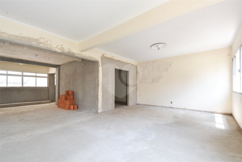 Apartamento à venda com 4 quartos, sendo 3 suítes, em Consolação, São Paulo, SP