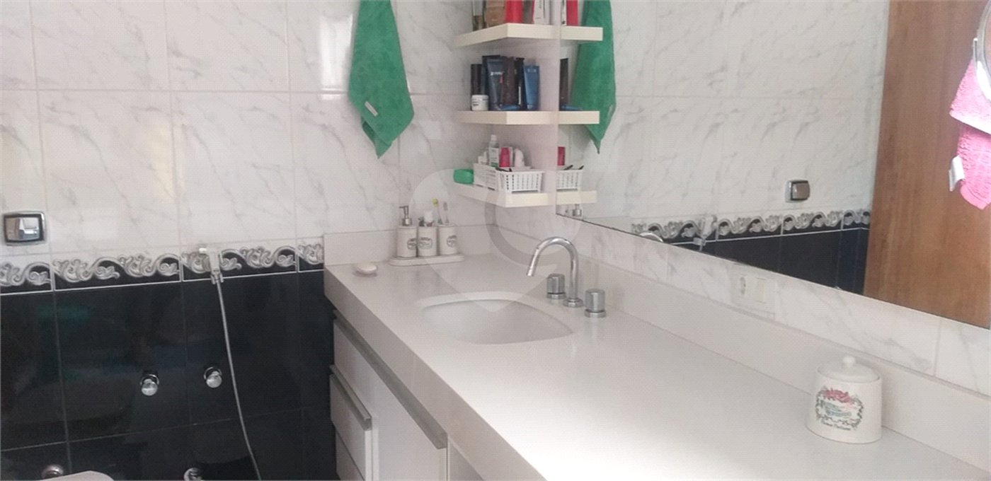 Casa à venda ou para alugar com 3 quartos, sendo 1 suíte, em Parque das Colinas, Valinhos, SP