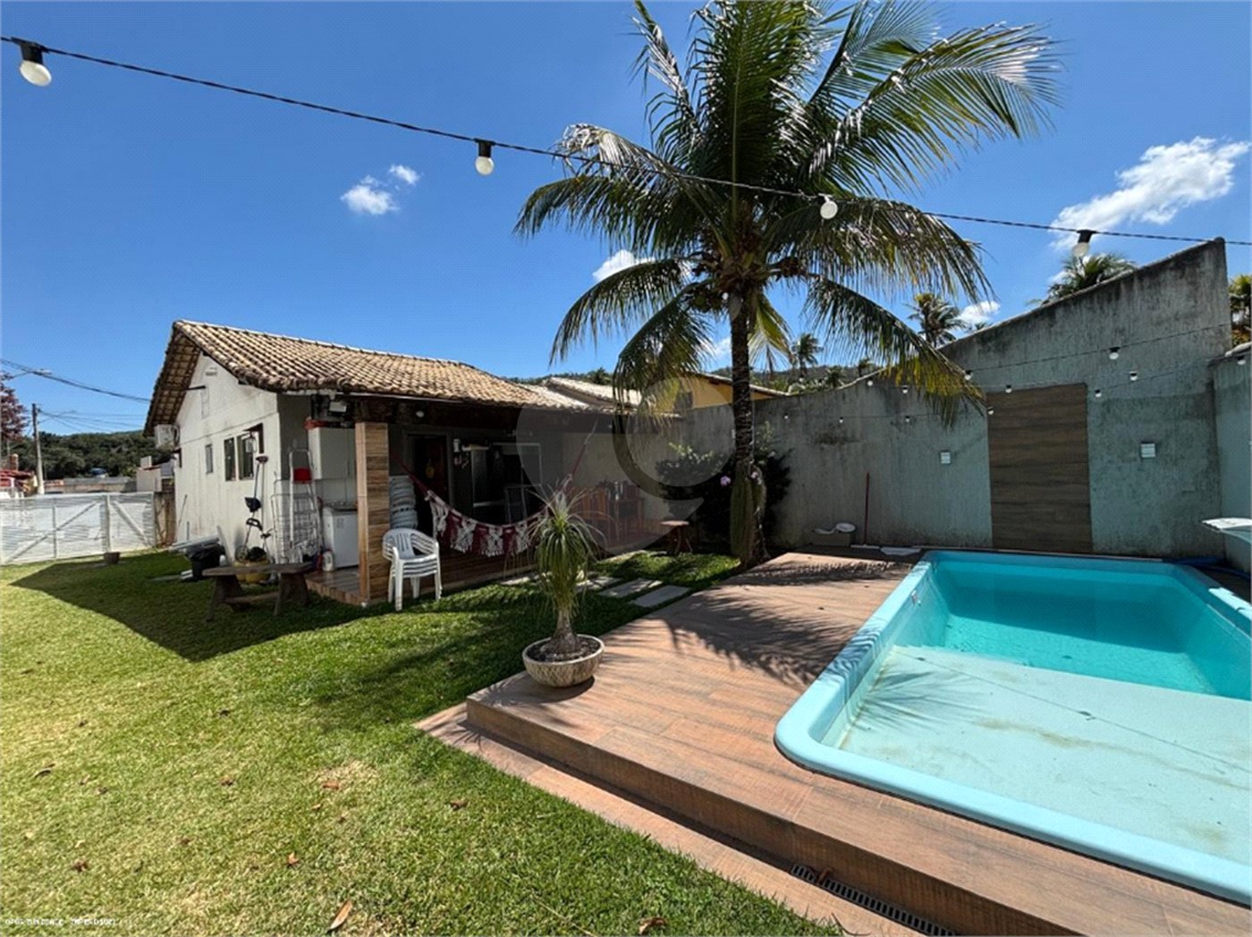 Casa à venda com 2 quartos, sendo 1 suíte, no condomínio Residencial Villa Maria, Rio de Janeiro - RJ