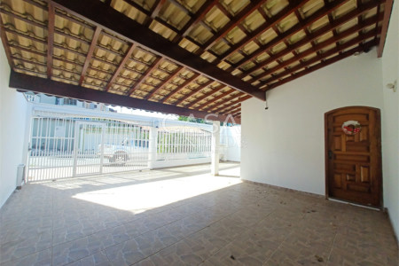 Casa à venda com 3 quartos, sendo 1 suíte, em Jardim Carolina, Sorocaba, SP