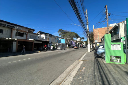 Sobrado para alugar com 5 quartos, sendo 1 suíte,  em Chácara Santo Antônio, São Paulo, SP
