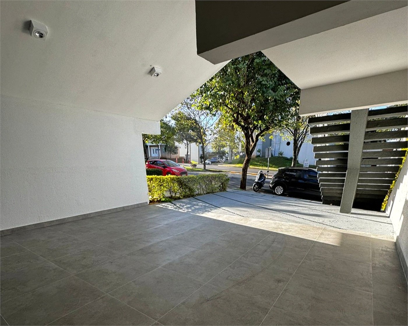 Casa à venda com 3 quartos, sendo 1 suíte, no condomínio Residencial Villa dos Inglezes, Sorocaba - SP