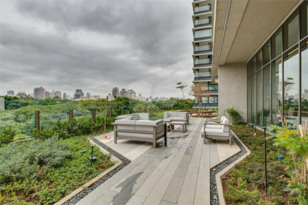 Apartamento à venda com 4 suítes em Moema, São Paulo, SP
