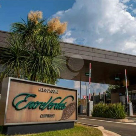 Casa à venda com 5 suítes no condomínio Residencial Entreverdes, Campinas - SP