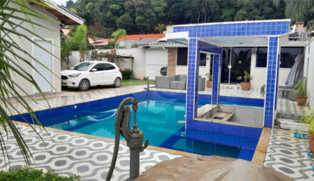 Sobrado à venda com 3 quartos, sendo 1 suíte, no Centro, Piracaia, SP