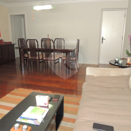 Apartamento à venda com 3 quartos, sendo 1 suíte, em Santo Amaro, São Paulo, SP