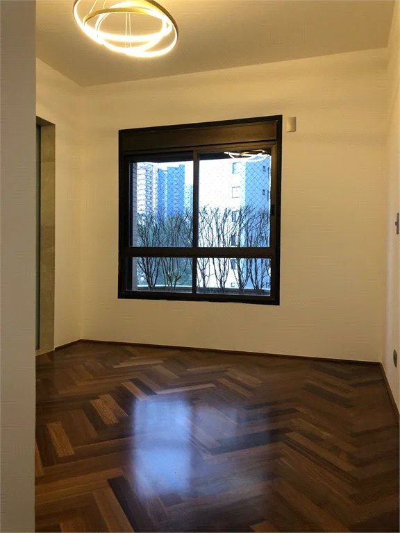 Apartamento à venda com 4 suítes em Vila Suzana, São Paulo, SP