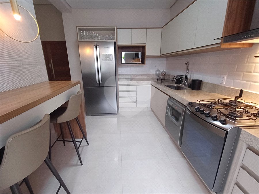Casa à venda com 3 quartos, sendo 1 suíte, no condomínio Mantova, Indaiatuba - SP