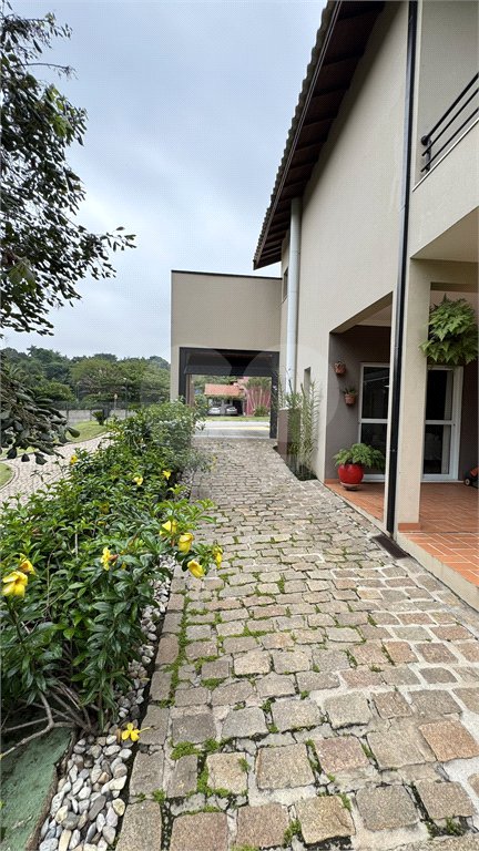 Casa à venda com 3 suítes no condomínio Residencial Delle Stelle, Louveira - SP