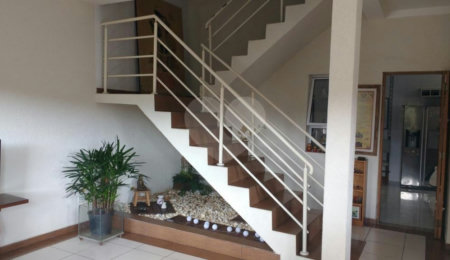Sobrado à venda com 3 quartos, sendo 1 suíte,  em Tremembé, São Paulo, SP