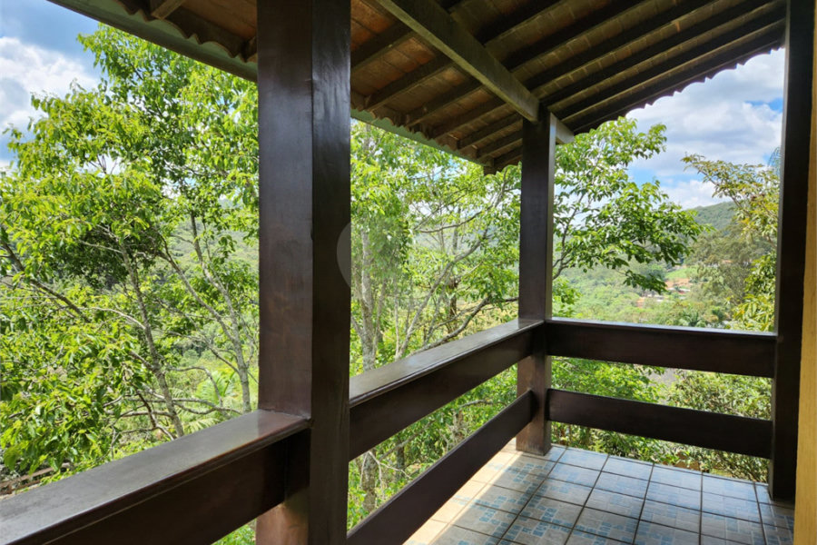 Casa à venda com 5 suítes no condomínio Suíça da Cantareira, Mairiporã - SP