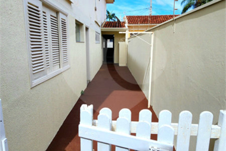 Sobrado à venda com 4 quartos, sendo 2 suítes, em Jardim Primavera, Araraquara, SP