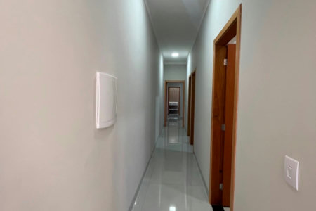 Casa à venda com 3 quartos, sendo 1 suíte,  em Bela Vista da Lagoa, Três Lagoas, MS