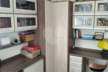 Casa à venda com 3 suítes no condomínio Damha III, São Carlos - SP
