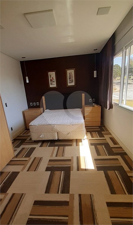 Casa à venda com 5 suítes em Tanque, Atibaia, SP