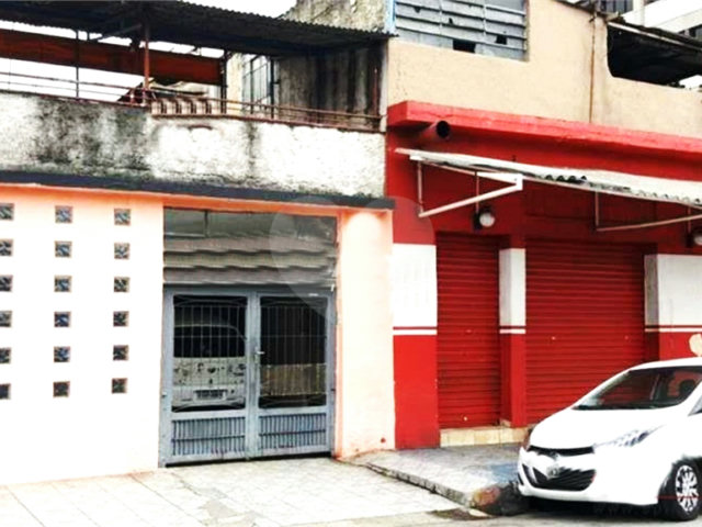 Sobrado à venda com 10 quartos em Vila Guilherme, São Paulo, SP