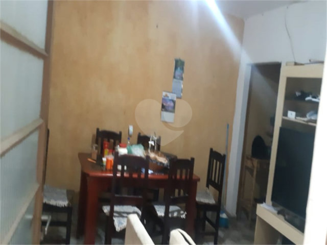 Casa à venda com 2 quartos em Artur Alvim, São Paulo, SP