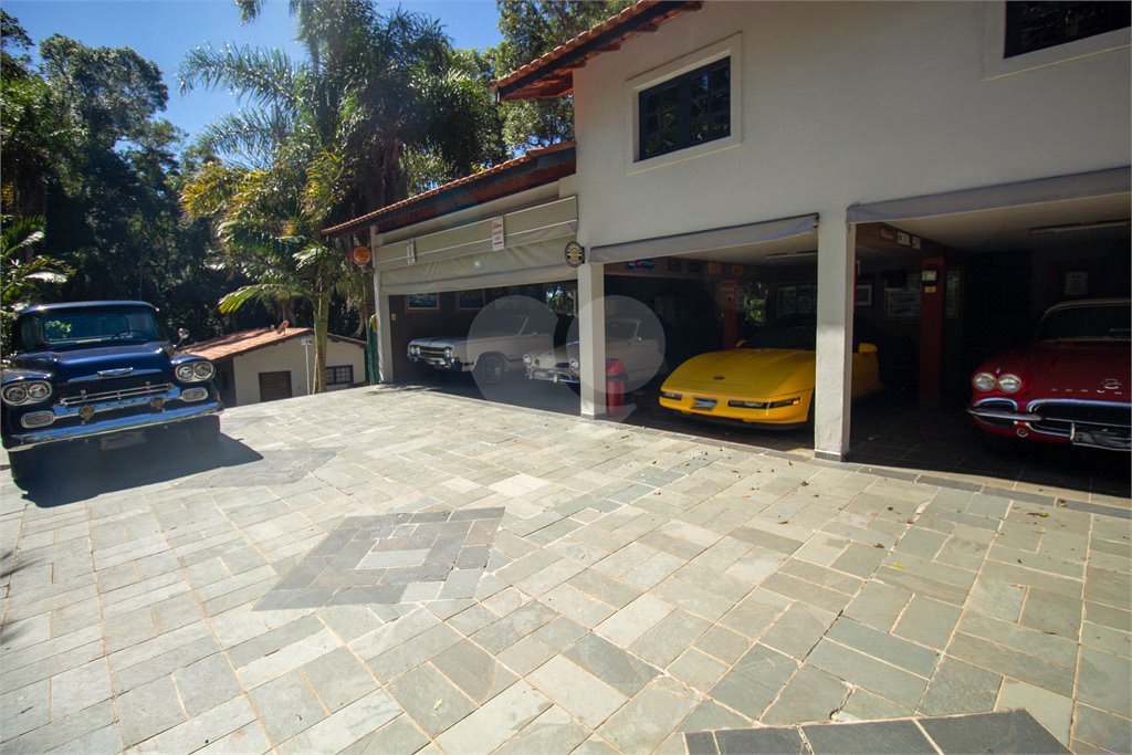 Casa à venda com 4 suítes no condomínio Sítio Primavera, São Roque - SP