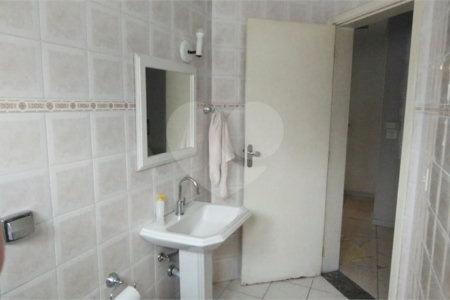 Casa à venda com 4 quartos, sendo 1 suíte, em Jardim Guadalajara, Sorocaba, SP
