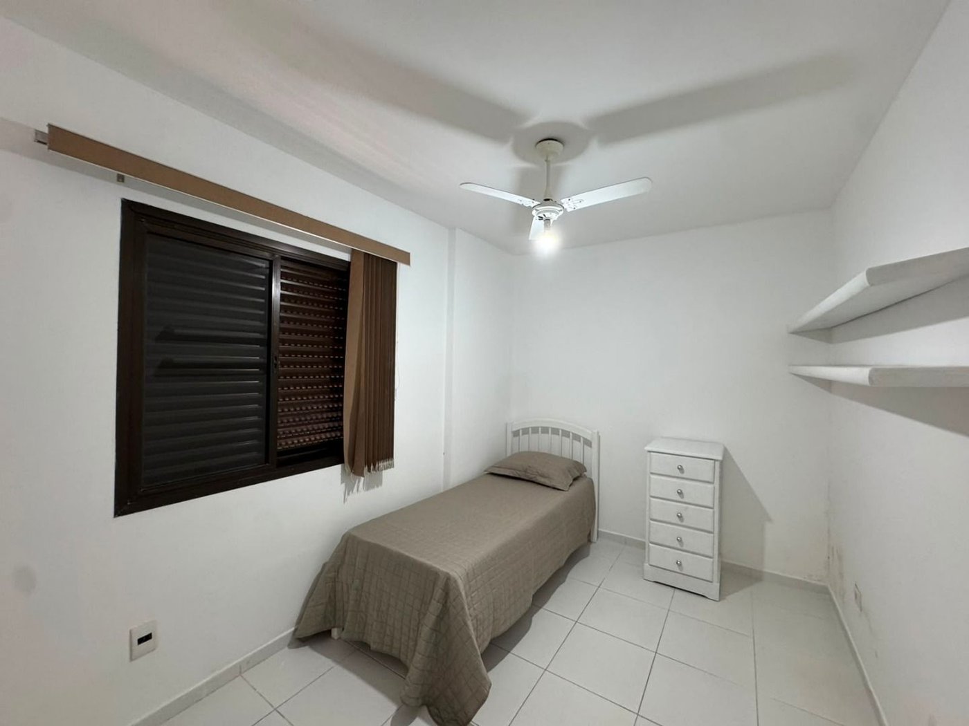 Apartamento com 3 dormitórios para alugar, 80 m² por R$ 4.000,02/mês - Balneário Cidade Atlântica - Guarujá/SP