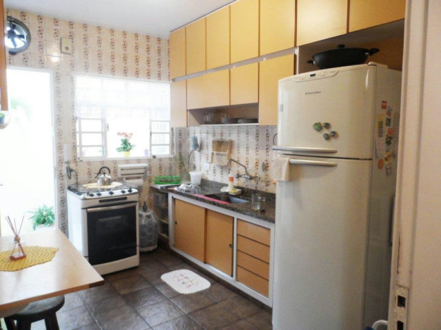 Sobrado à venda com 3 quartos, sendo 1 suíte,  em Jardim Marajoara, São Paulo, SP