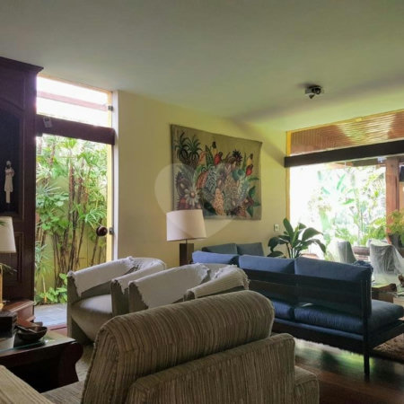 Sobrado à venda com 3 quartos, sendo 2 suítes,  em Brooklin Velho, São Paulo, SP