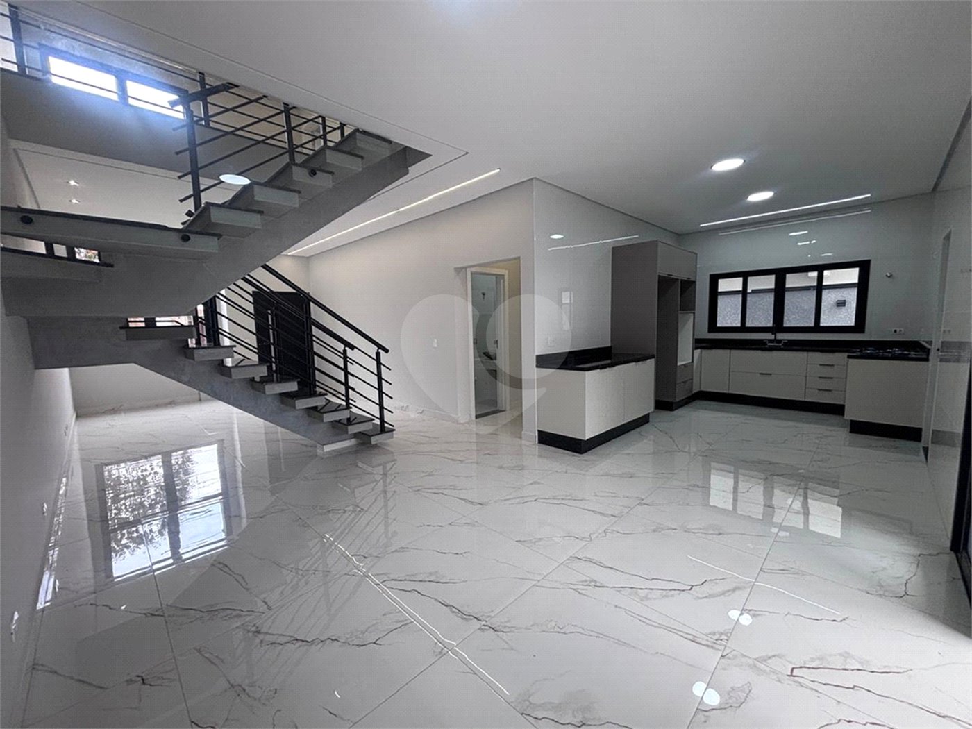Casa à venda com 3 suítes no condomínio Campos do Conde I e II, Sorocaba - SP