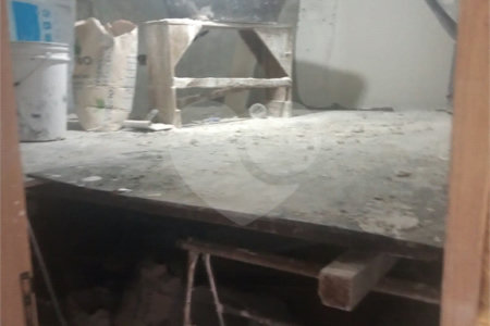 Casa à venda com 5 quartos, sendo 3 suítes, em Jardim Novo Mundo, São Paulo, SP