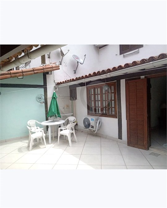 Casa em condomínio à venda com 2 quartos em Geribá, Armação dos Búzios, RJ