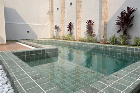 Casa à venda com 3 quartos, sendo 1 suíte, no condomínio Veneza, Mogi das Cruzes - SP