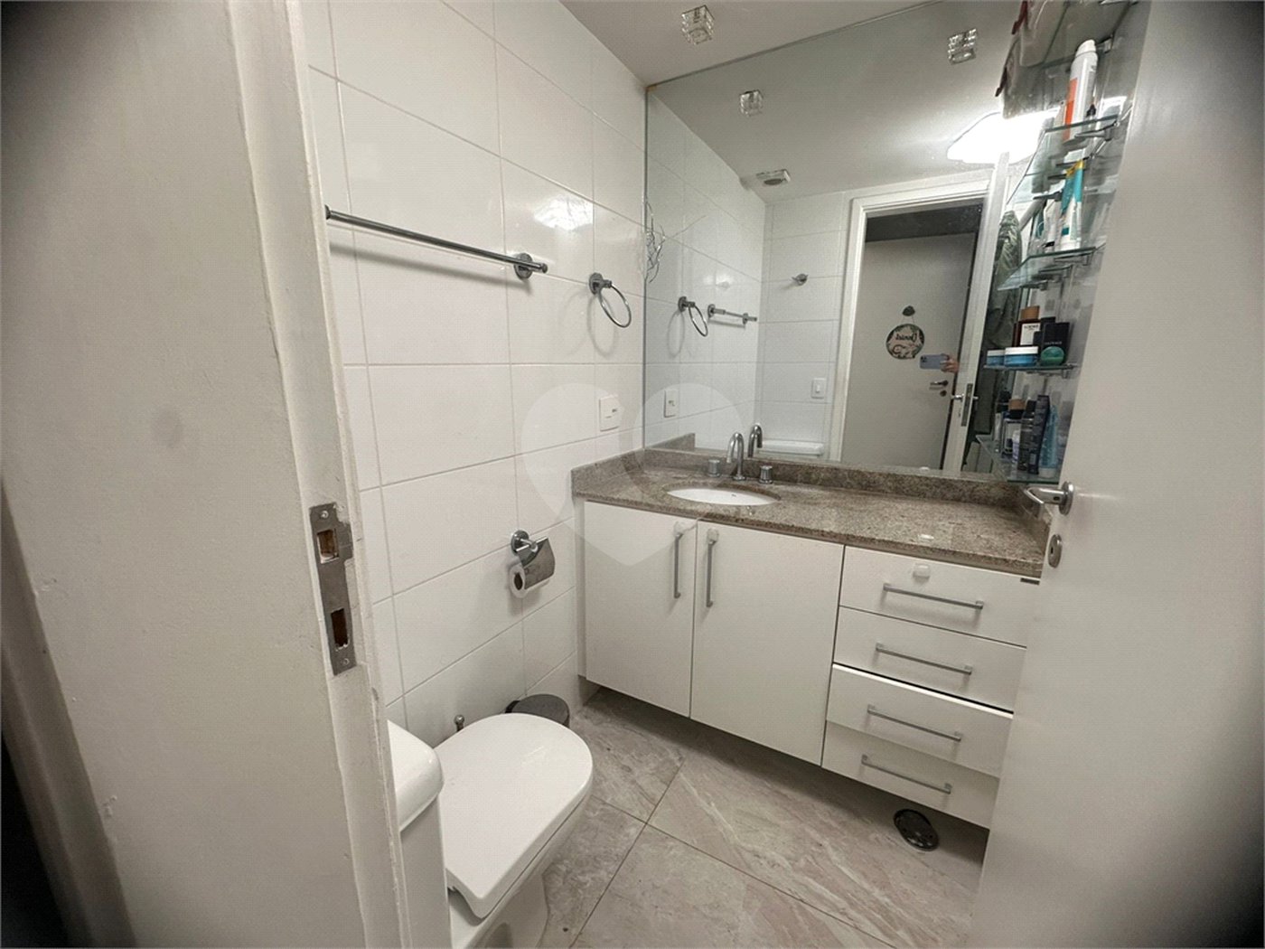 Apartamento à venda com 4 quartos, sendo 3 suítes, em Paraíso do Morumbi, São Paulo, SP