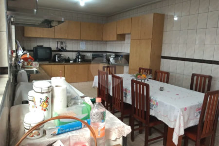 Casa à venda com 4 quartos, sendo 1 suíte,  em Vila Maria Baixa, São Paulo, SP