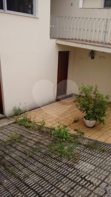 Sobrado à venda com 3 quartos, sendo 1 suíte,  em Parque Vitória, São Paulo, SP